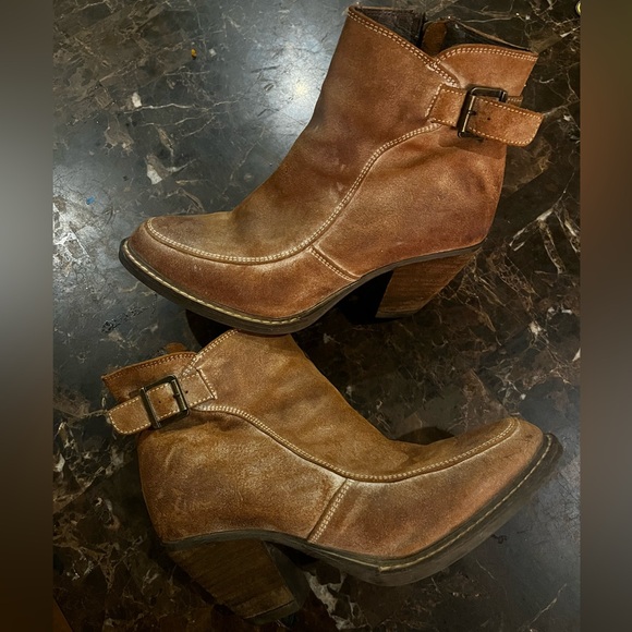 Corkys Girl Distressed Boots - Picture 1 of 8